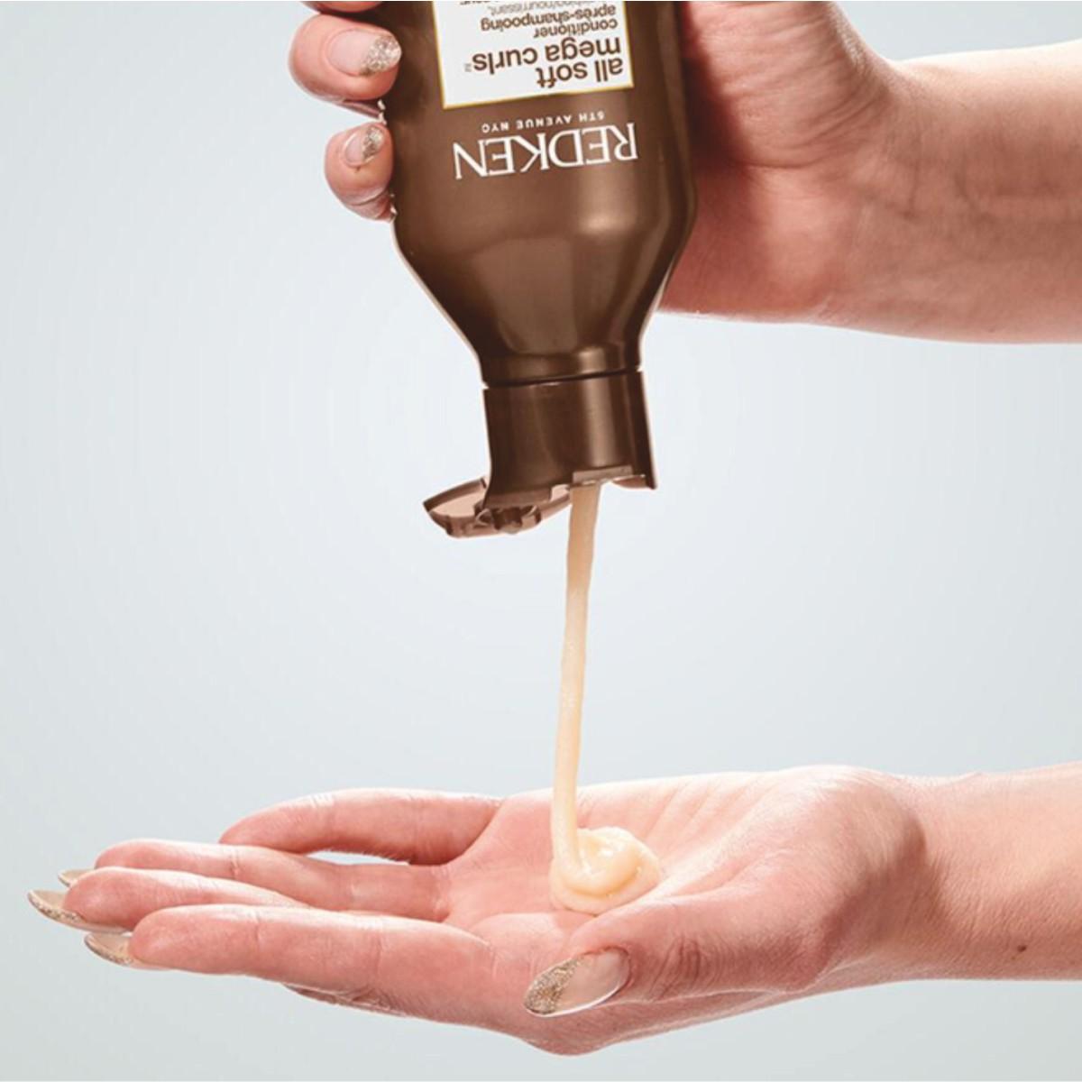 Кондиціонер для живлення дуже сухого кучерявого волосся REDKEN All Soft Mega Curls Conditioner, 300 мл